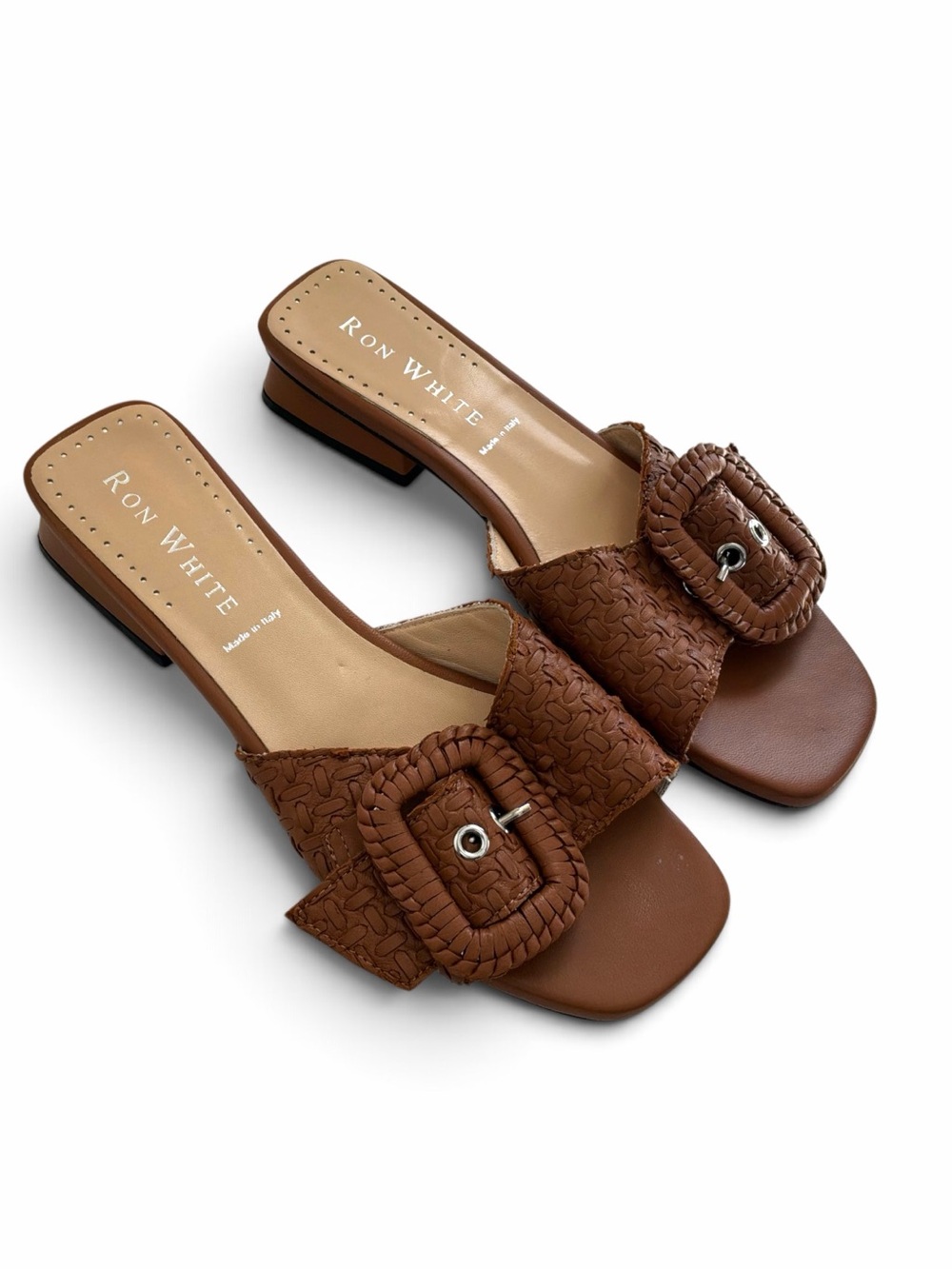RON WHITE Made in Italy Cognac Embossed Leather Oversized Buckle Sandals Size 38